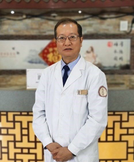 李伟华